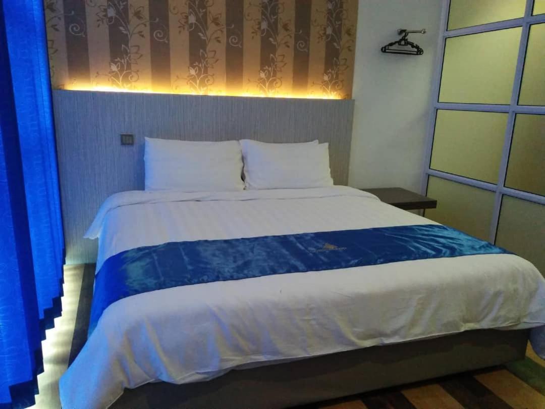 4Orty Inn Bintulu Exterior photo